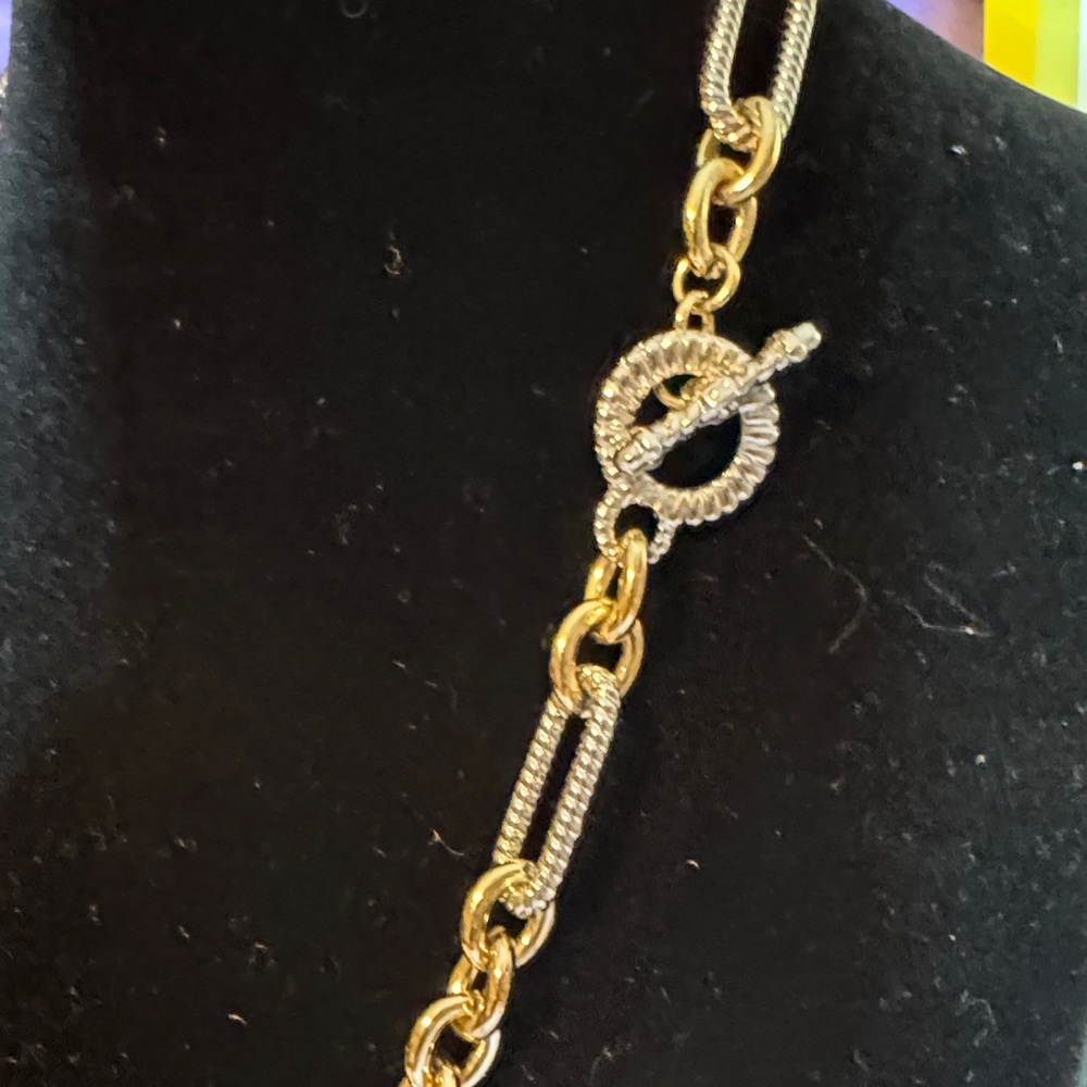 Gold-Tone Pave Station Necklace BNIB - Picture 2 of 2